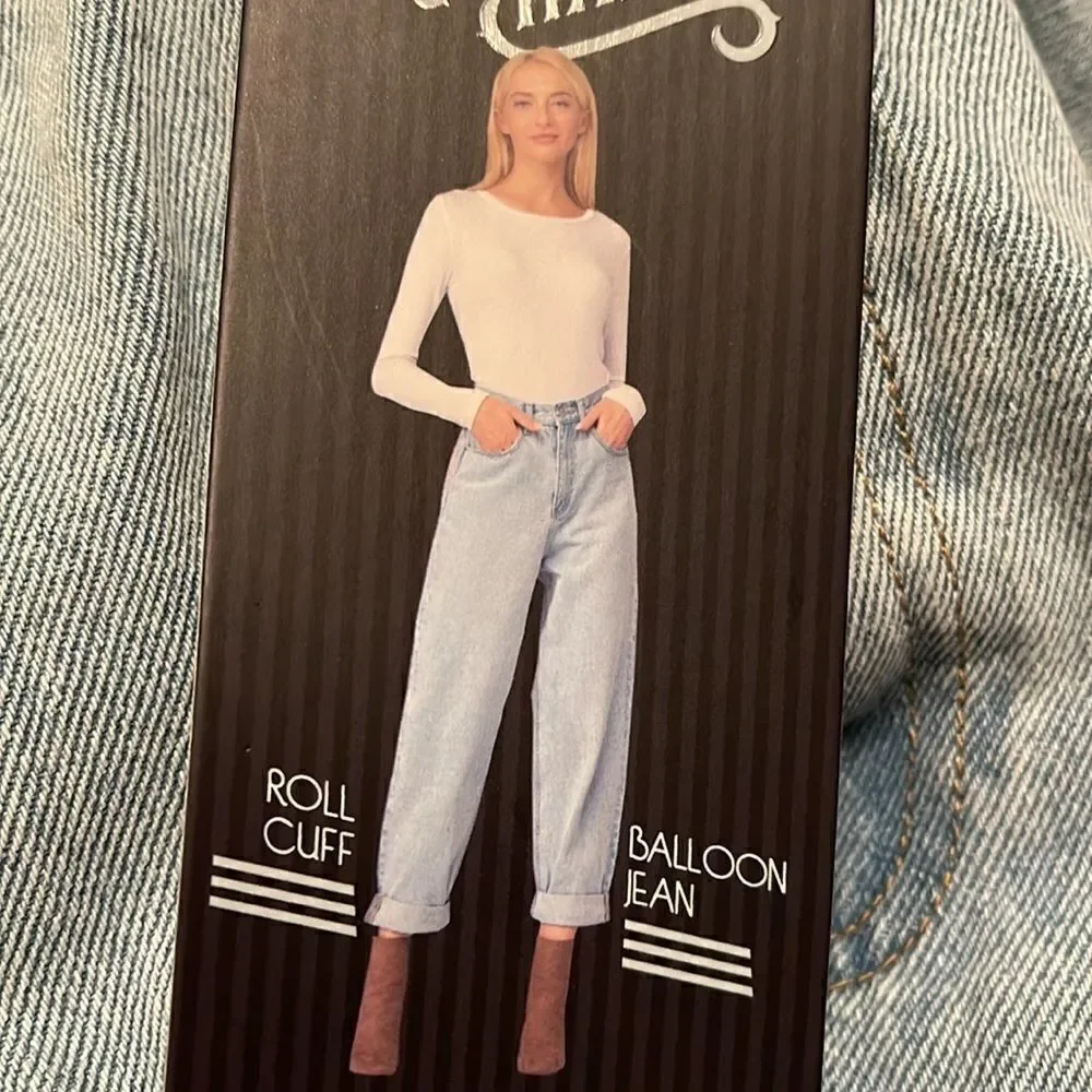 Simple Society High waist rise balloon jean jeans roll cuff NEW NWT light wash